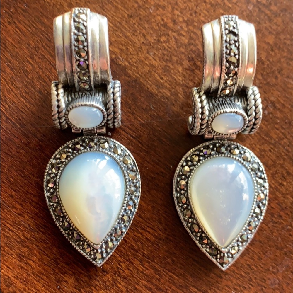 Sterling silver & and mother of pearl earrings 2” pierced earrings. Gorgeous! - Picture 1 of 4